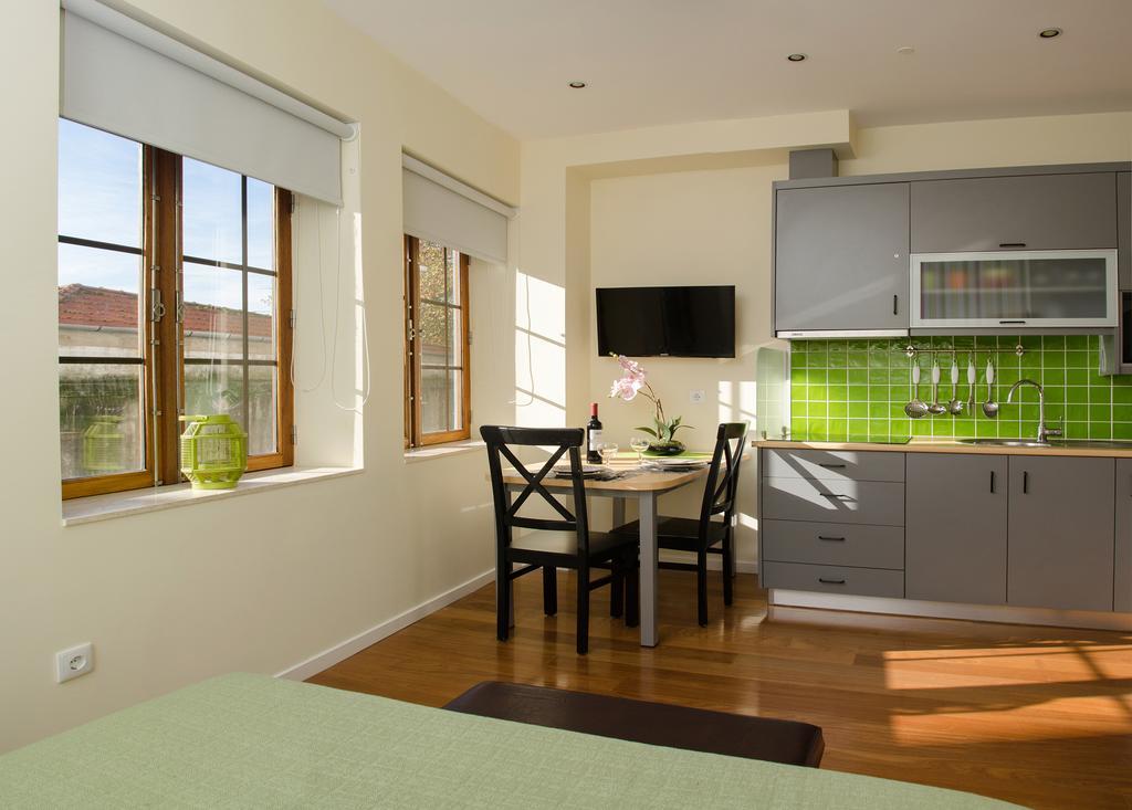 Apartments Porto Historico Стая снимка
